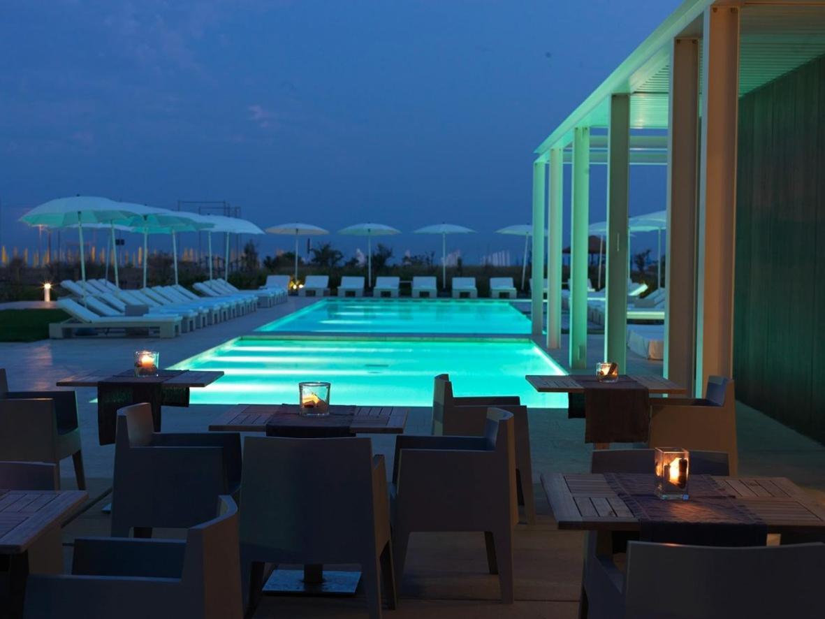 Hotel Mediterraneo Suite&Residence ليدو دي يسولو المظهر الخارجي الصورة