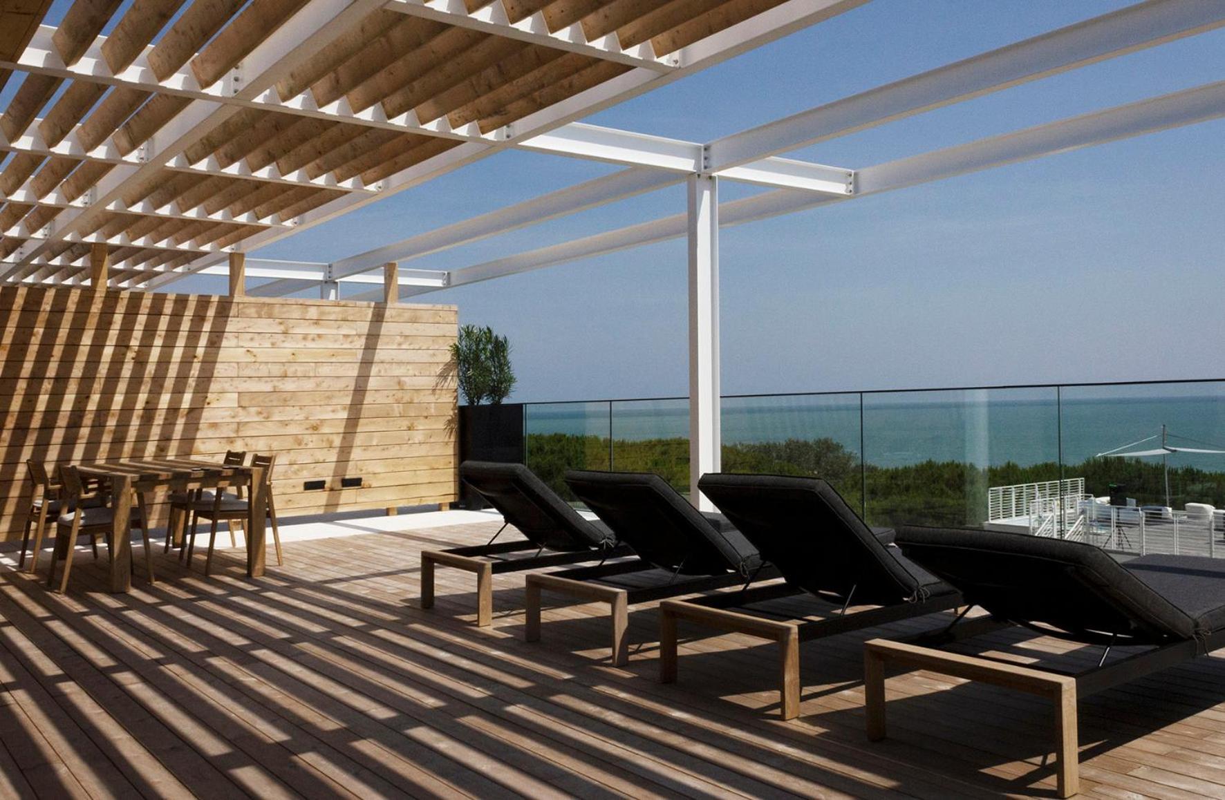 Hotel Mediterraneo Suite&Residence ليدو دي يسولو المظهر الخارجي الصورة